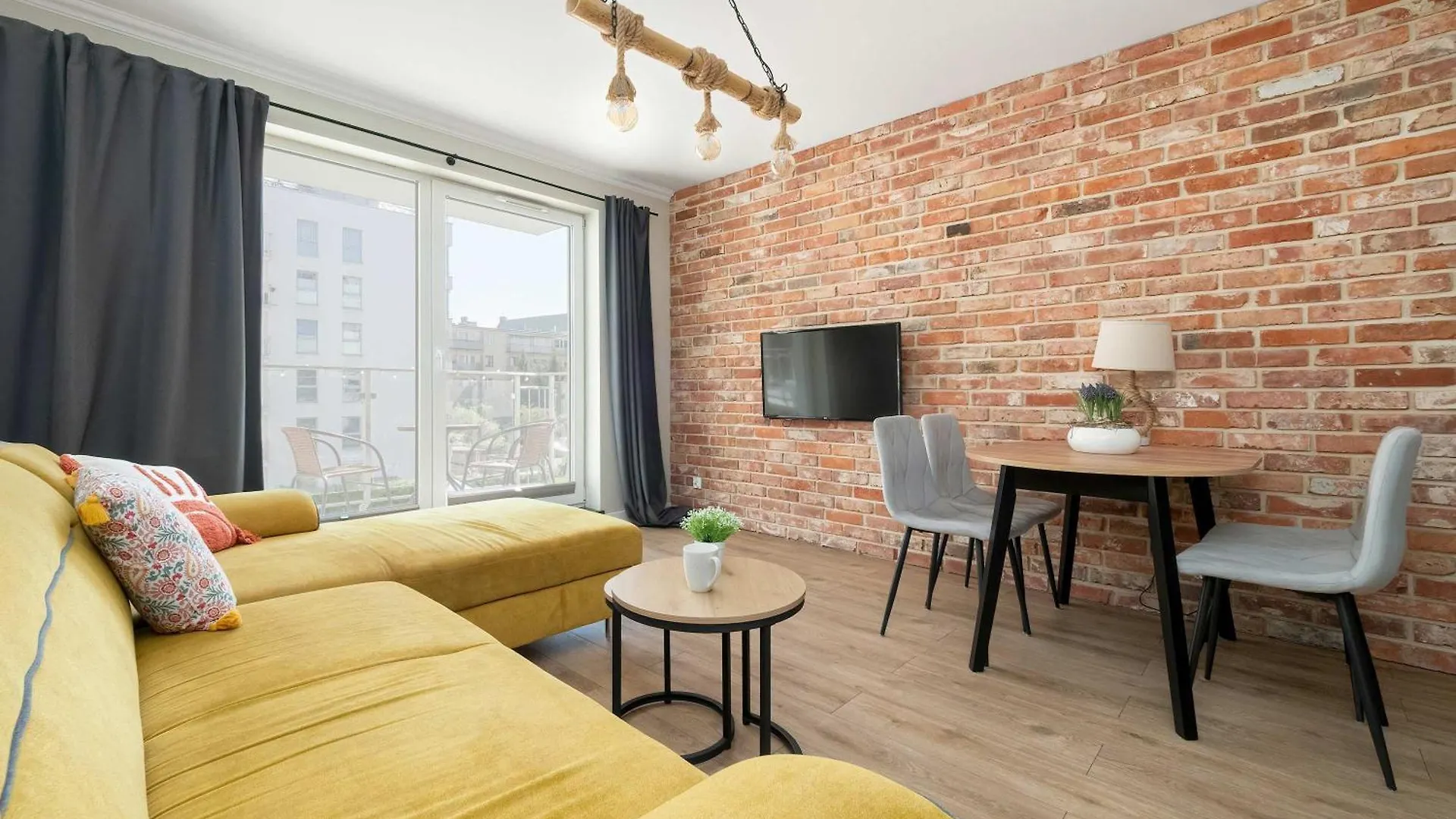 Stylish Apartment With Balcony & Parking Old Town Gdansk By Noclegi Renters