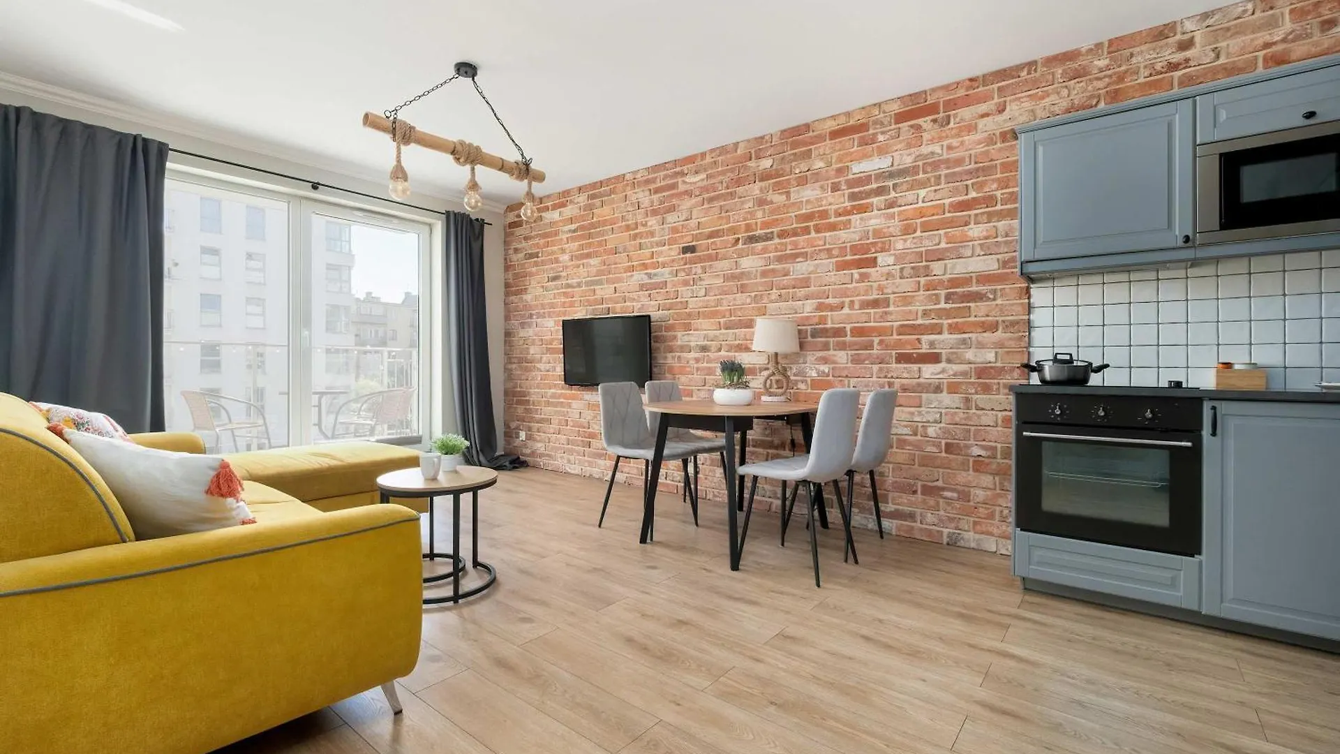 Stylish Apartment With Balcony & Parking Old Town Gdansk By Noclegi Renters Poland